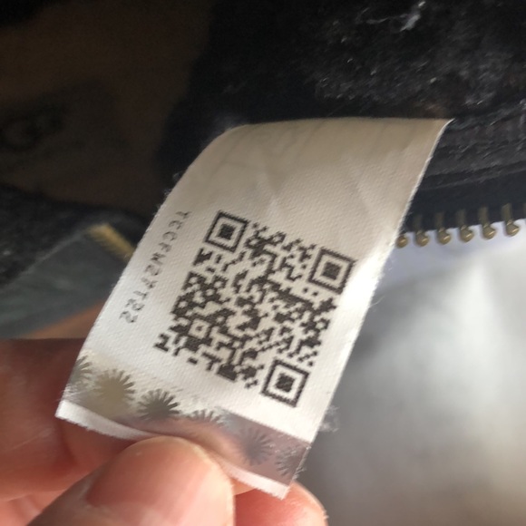 Ugg Blayne11 boots black, size 9, leather - Picture 4 of 5